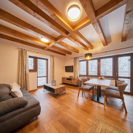 Vlci Stopa Apartments بيتس بود سنيزكو المظهر الخارجي الصورة